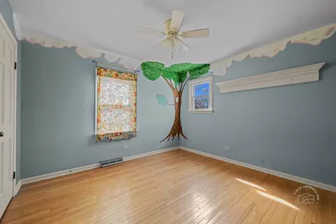 209 E 12th Ave, Naperville, IL 60563 photo 24