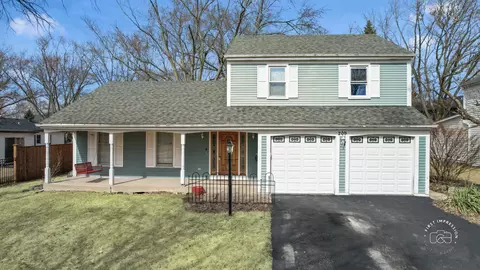 209 E 12th Ave, Naperville, IL 60563