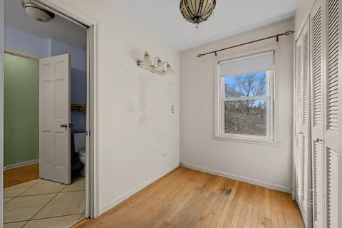 209 E 12th Ave, Naperville, IL 60563 photo 23