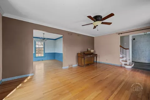 209 E 12th Ave, Naperville, IL 60563 photo 10
