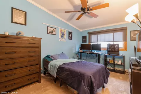 585 E Central Rd, Des Plaines, IL 60016 photo 13