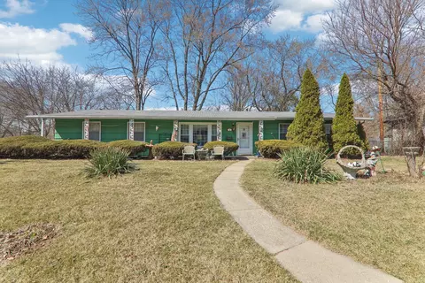 2 Marnel Rd, Montgomery, IL 60538