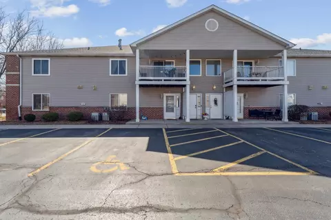 1361 Rock Run Dr #G, Crest Hill, IL 60403
