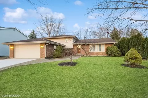 7309 Binder Rd, Downers Grove, IL 60516
