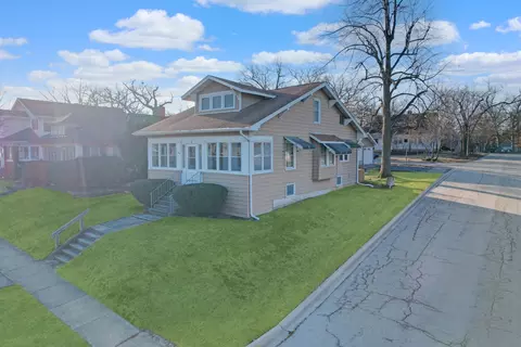 2 E Custer St, Lemont, IL 60439