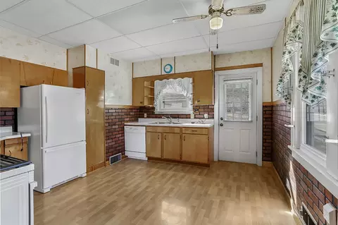 Kitchen - 2 E Custer St, Lemont, IL 60439 photo 1 of 2