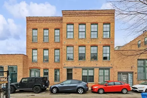 1237 N Honore St #2S, Chicago, IL 60622