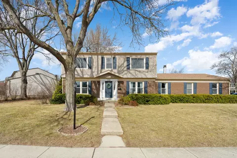 836 Knightsbridge Ln, Schaumburg, IL 60195