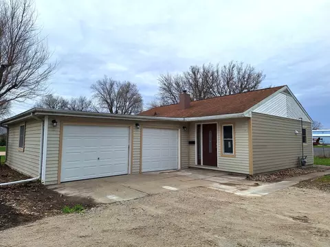 1219 E 12th St, Streator, IL 61364
