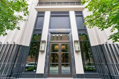 9 W Walton St #1402, Chicago, IL 60610
