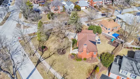 221 Akenside Rd, Riverside, IL 60546 photo 29