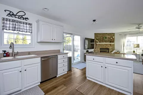 Kitchen - 1606 Sanderson Ct, Normal, IL 61761 photo 3 of 5