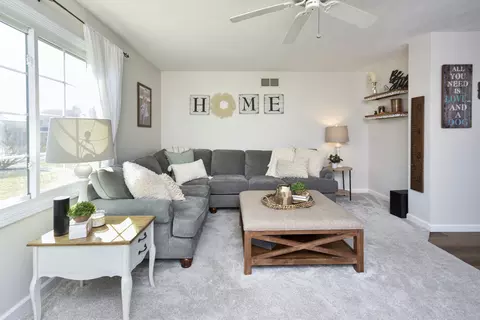 Living - 1606 Sanderson Ct, Normal, IL 61761 photo 3 of 8