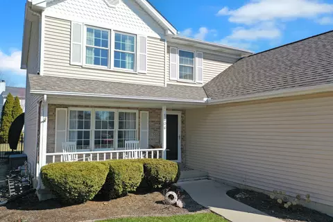 Exterior - 1606 Sanderson Ct, Normal, IL 61761 photo 4 of 9