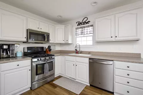 Kitchen - 1606 Sanderson Ct, Normal, IL 61761 photo 1 of 5