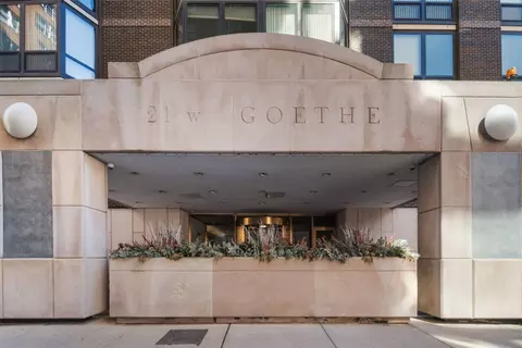 21 W Goethe St #18A, Chicago, IL 60610