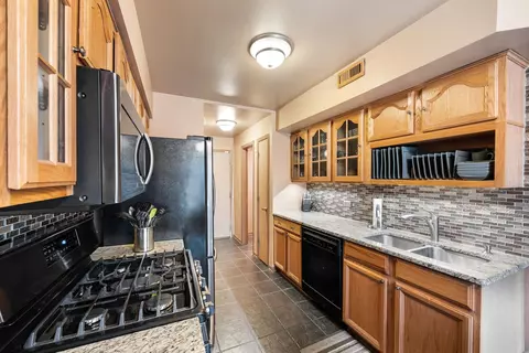 14610 Maple Ln, Dolton, IL 60419 photo 8