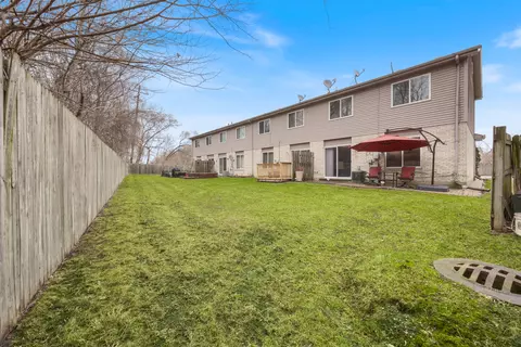 14610 Maple Ln, Dolton, IL 60419 photo 21