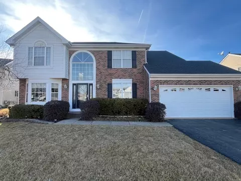 1064 W Stone Creek Cir, Crystal Lake, IL 60014