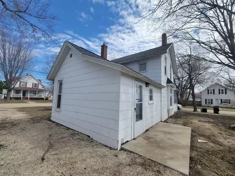 501 S Madison St, Morrison, IL 61270 photo 31