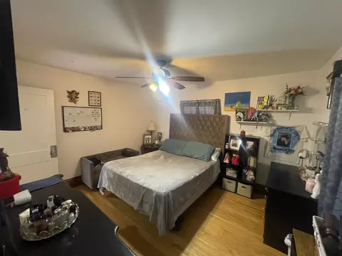 Bedroom - 907 Cedar Ave, Elgin, IL 60120 photo 2 of 7