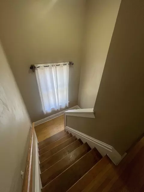 Entry Way - 907 Cedar Ave, Elgin, IL 60120 photo 1 of 2