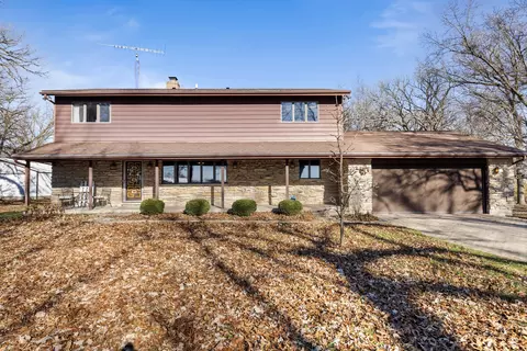 15291 Beaverton Rd, Poplar Grove, IL 61065