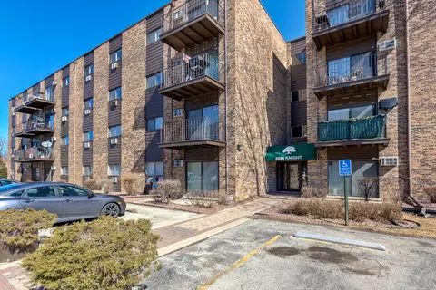 8894 Knight Ave #106, Des Plaines, IL 60016