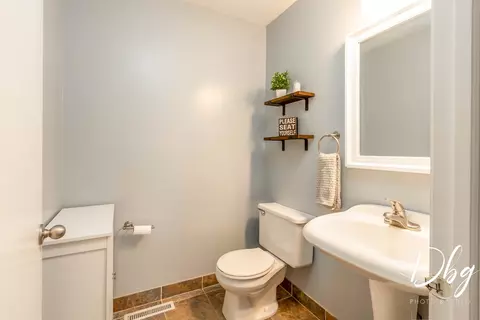 Bath - 281 E Old Mill Trl, Antioch, IL 60002 photo 2 of 3