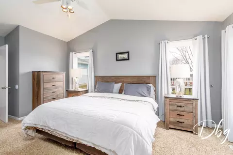 Bedroom - 281 E Old Mill Trl, Antioch, IL 60002 photo 2 of 6