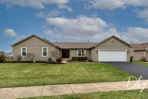 Exterior - 281 E Old Mill Trl, Antioch, IL 60002 photo 7 of 7