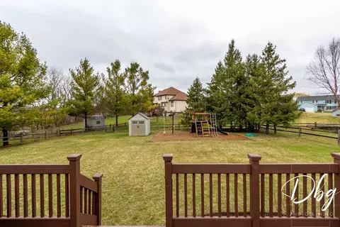 Exterior - 281 E Old Mill Trl, Antioch, IL 60002 photo 5 of 7