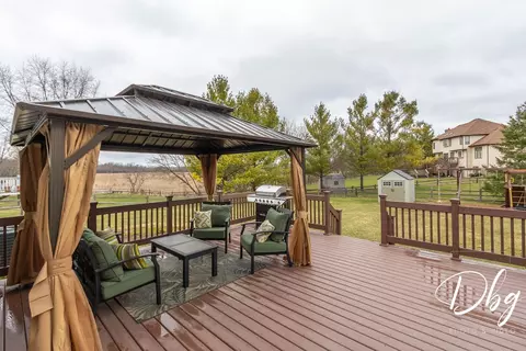 Exterior - 281 E Old Mill Trl, Antioch, IL 60002 photo 3 of 7