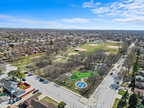 View/Area - 10101 S Artesian Ave, Chicago, IL 60655 photo 3 of 5