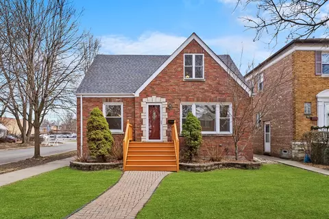 Exterior - 10101 S Artesian Ave, Chicago, IL 60655 photo 6 of 7