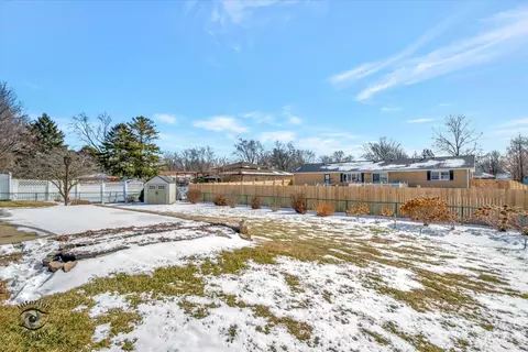 Exterior - 824 Maple Ln, Peotone, IL 60468 photo 1 of 6