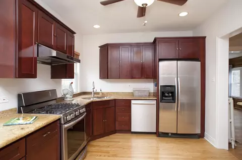 Kitchen - 551 William St, River Forest, IL 60305 photo 3 of 4