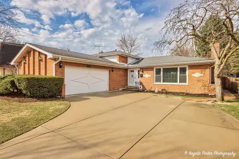 406 N Waterman Ave, Arlington Heights, IL 60004