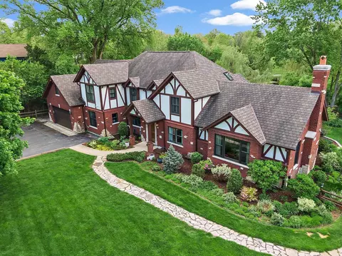 23 W231 Saint Charles Rd, Glen Ellyn, IL 60137