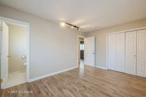 1845 Pierce Rd, Hoffman Estates, IL 60169 photo 15