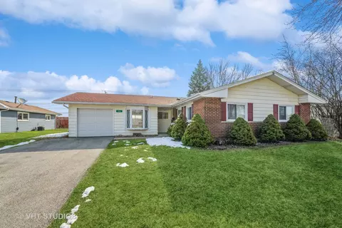 1845 Pierce Rd, Hoffman Estates, IL 60169
