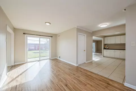 1845 Pierce Rd, Hoffman Estates, IL 60169 photo 11