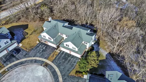 View/Area - 14 Grandview Ct, Algonquin, IL 60102 photo 1 of 2