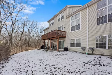 Exterior - 14 Grandview Ct, Algonquin, IL 60102 photo 3 of 8