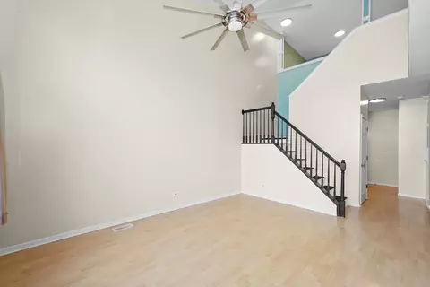 Living - 14 Grandview Ct, Algonquin, IL 60102 photo 1 of 4