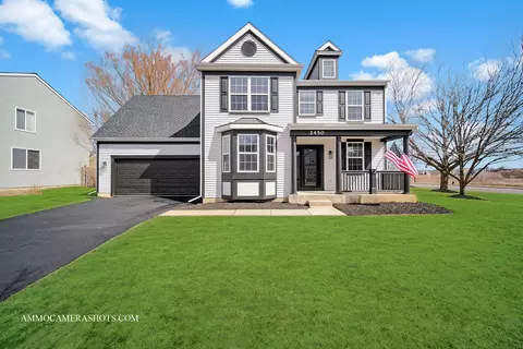 2450 Geneva Ln, Montgomery, IL 60538