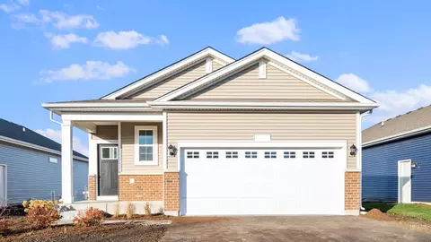 2926 Harnish Dr, Algonquin, IL 60102