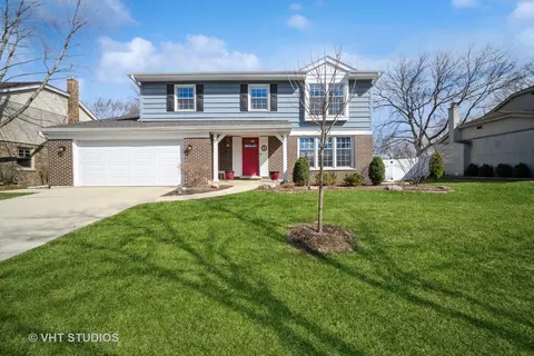 3650 Russett Ln, Northbrook, IL 60062