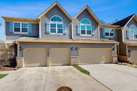 222 Dunridge Cir #222, East Dundee, IL 60118