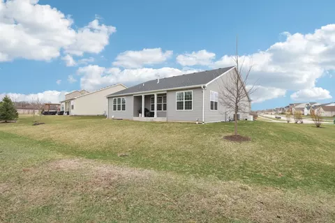 5788 Chatham Dr, Hoffman Estates, IL 60192 photo 23